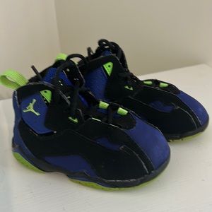 Jordan Retro baby sneakers size 7C in excellent condition